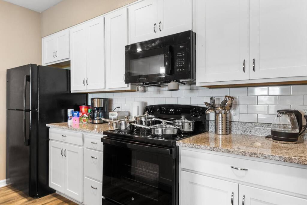 Elegant 2 Bedroom/2 Bath Condo With All Amenities Melbourne Exterior foto